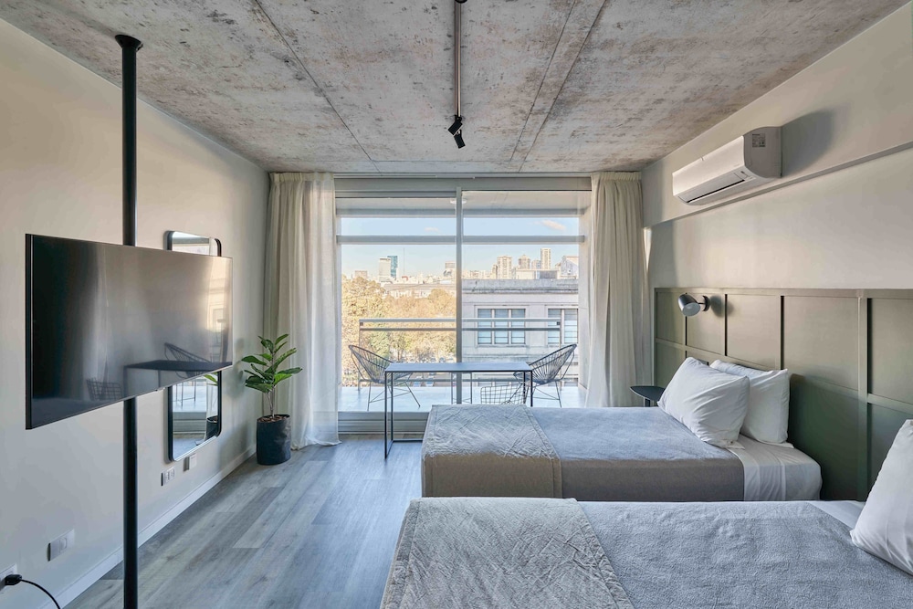 almarena puerto retiro