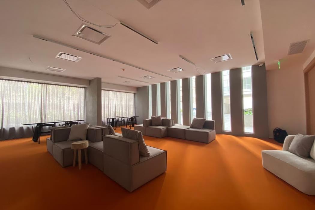 almarena puerto retiro