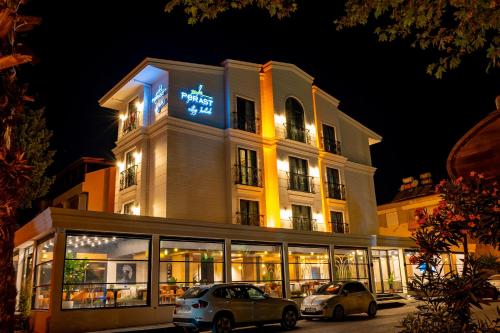 perast city hotel