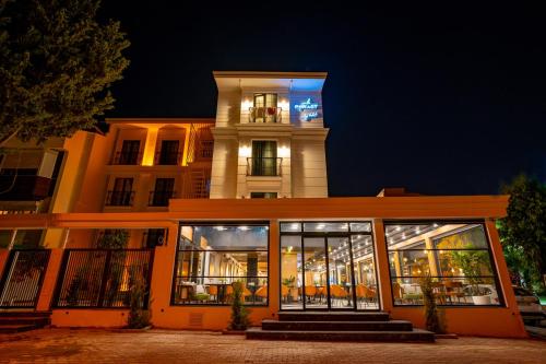 perast city hotel