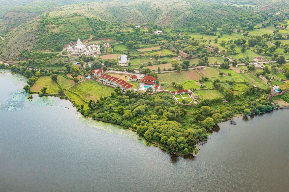 sarasiruham resort private pool villa