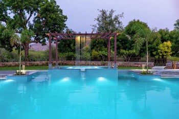 sarasiruham resort private pool villa