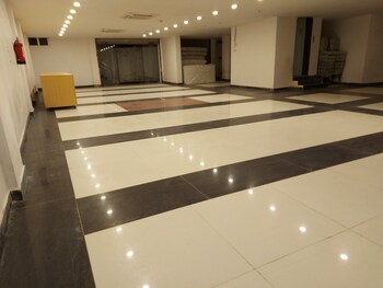 hotel townhouse udaipur city railway station