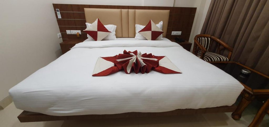 hotel mk grand