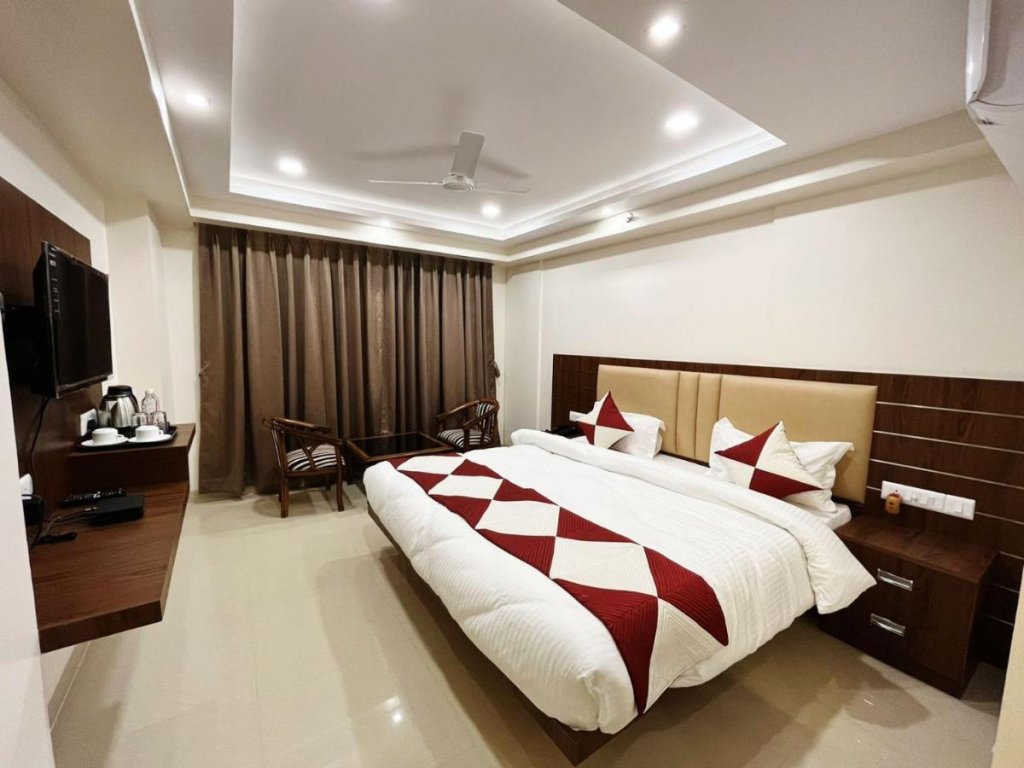 hotel mk grand
