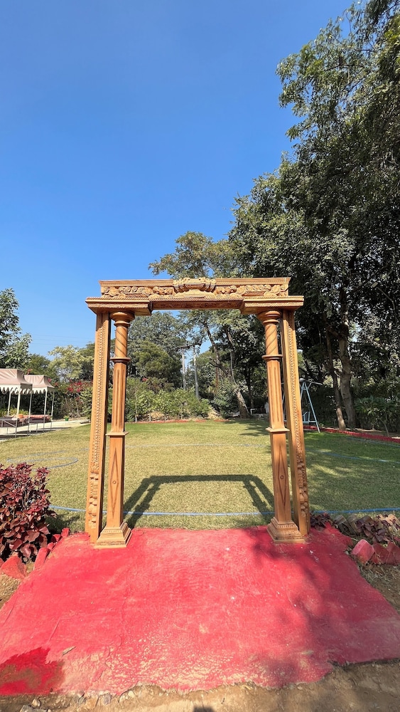 hotel the bundela khajuraho madhya pradesh