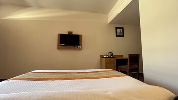 hotel the bundela khajuraho madhya pradesh