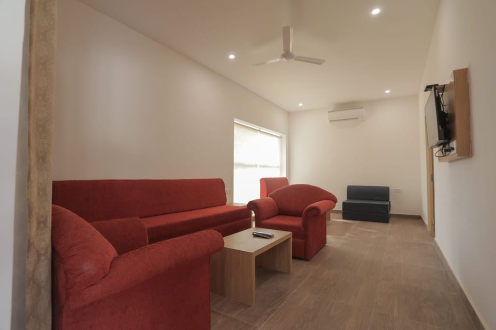 hotel the bundela khajuraho madhya pradesh