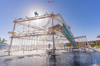 pickalbatros water valley resort neverland hurghada