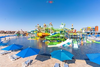 pickalbatros water valley resort neverland hurghada