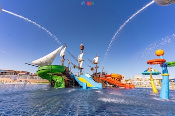 pickalbatros water valley resort neverland hurghada