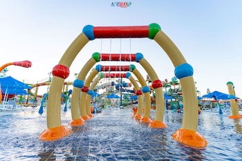 pickalbatros water valley resort neverland hurghada