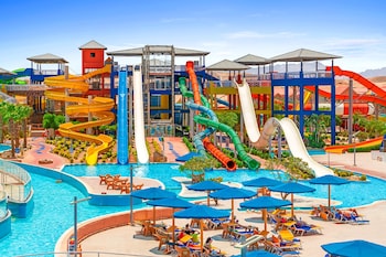 pickalbatros water valley resort neverland hurghada