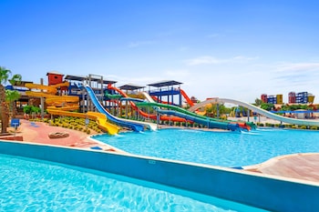pickalbatros water valley resort neverland hurghada