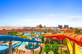 pickalbatros water valley resort neverland hurghada