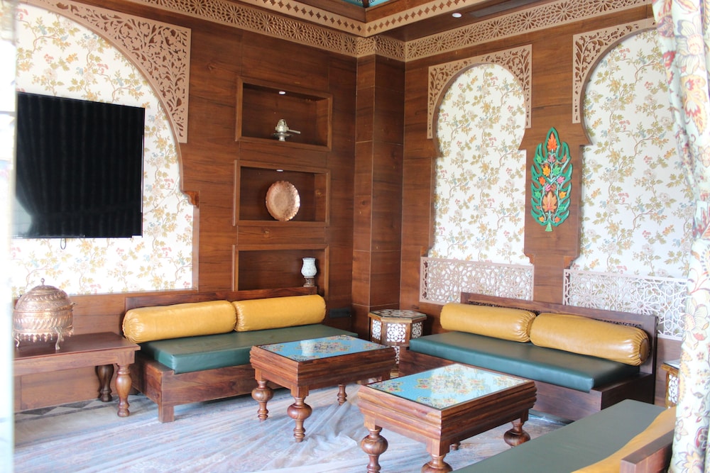 welcomheritage grand srinagar