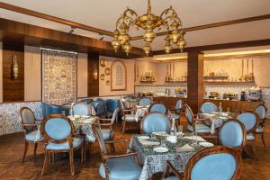 welcomheritage grand srinagar