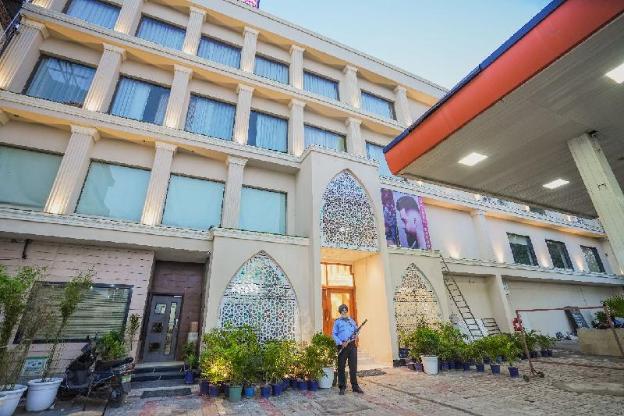 hotel escala by levelup