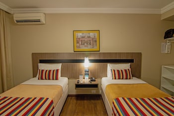 hotel deville express cascavel
