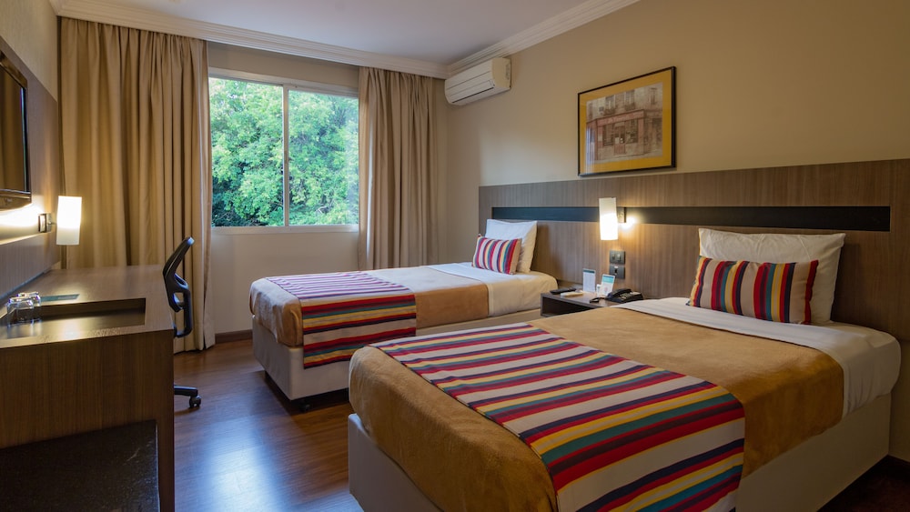 hotel deville express cascavel