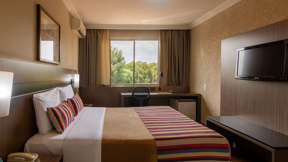 hotel deville express cascavel