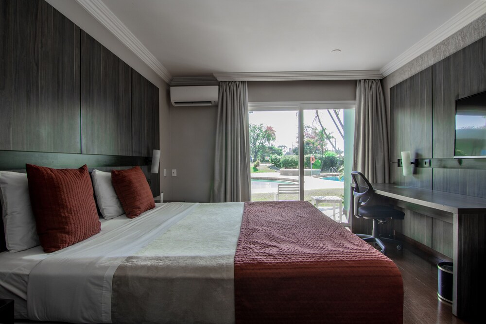 hotel deville express cascavel