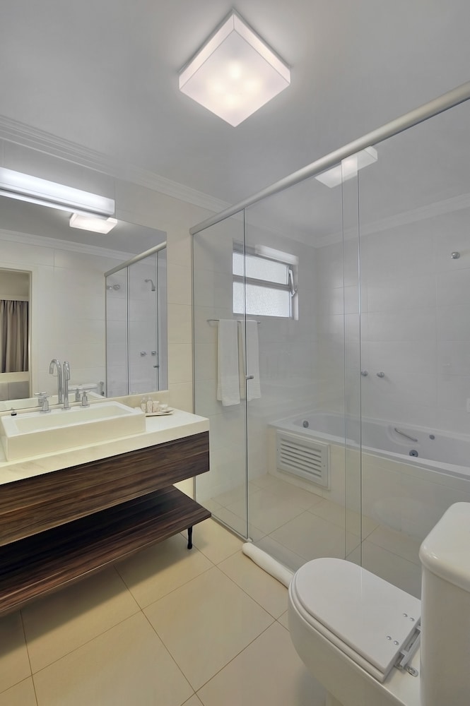 hotel deville express cascavel