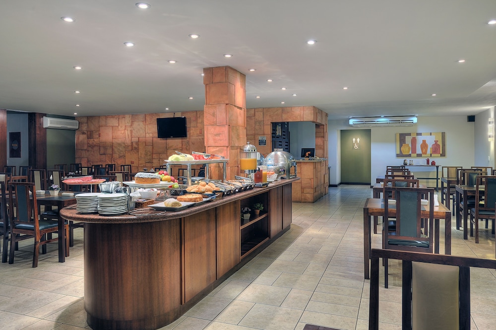 hotel deville express cascavel