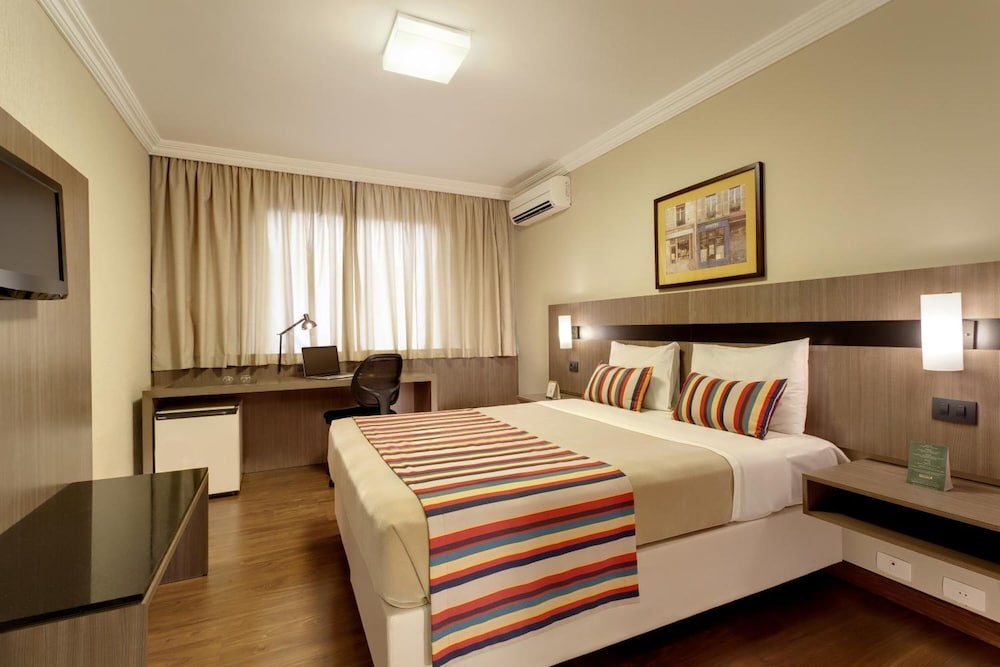hotel deville express cascavel