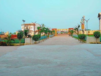 Avadh Sunshine Palace Hotel And Resort,India>>Ayodhya,4 star