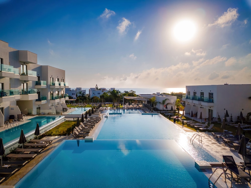 atlantica aqua blue hotel