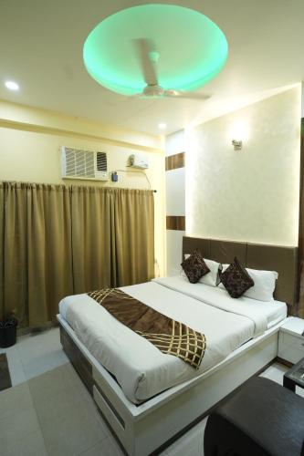 hotel raj kamal palace
