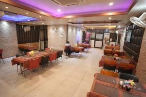 Hotel Raj Kamal Palace,India>>Varanasi,3 star