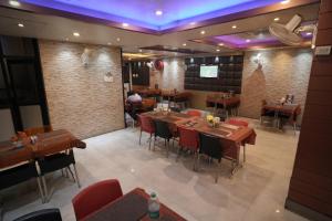 hotel raj kamal palace