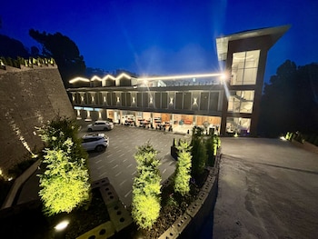 arnisa kasauli  a boutique hotel