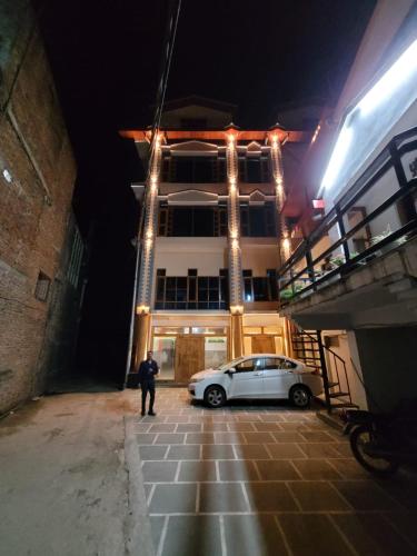 hotel cm palace pure vegetarian