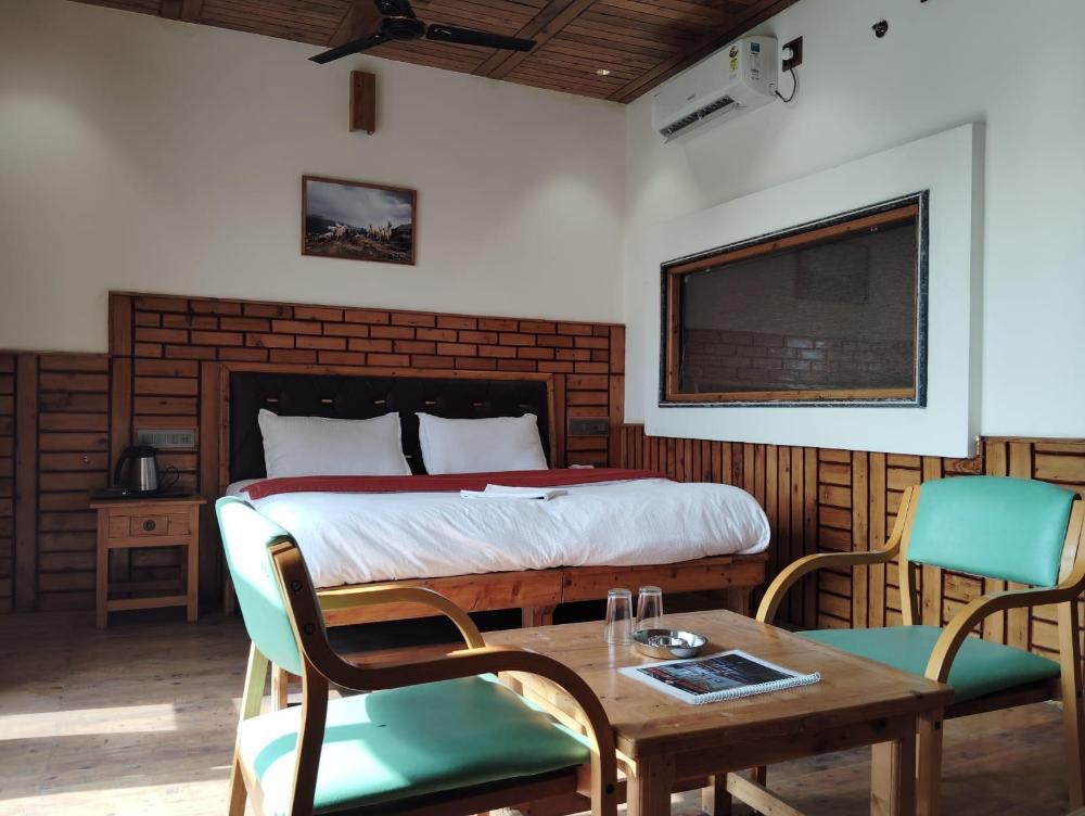 hotel cm palace pure vegetarian