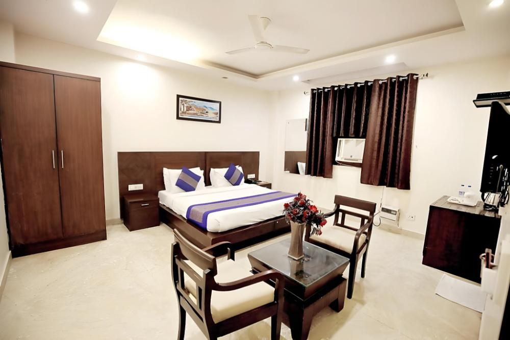hotel paradise inn