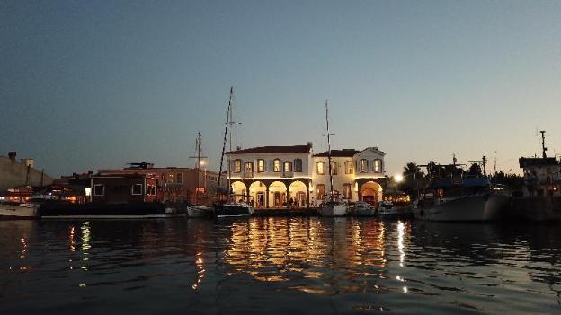 gumruk urla