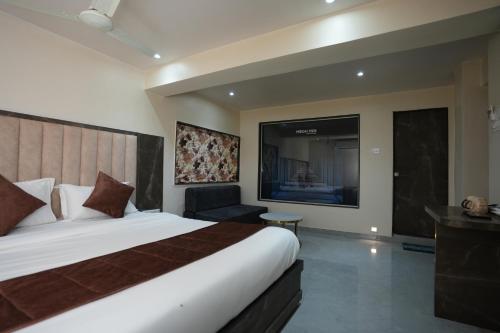 megh inn