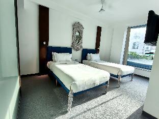 the sky imperial hotel yahvi