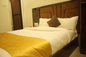 hotel siddharth residency near nesco