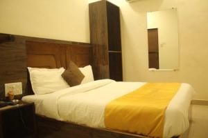 hotel siddharth residency near nesco