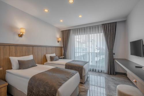 quality gold suit hotel