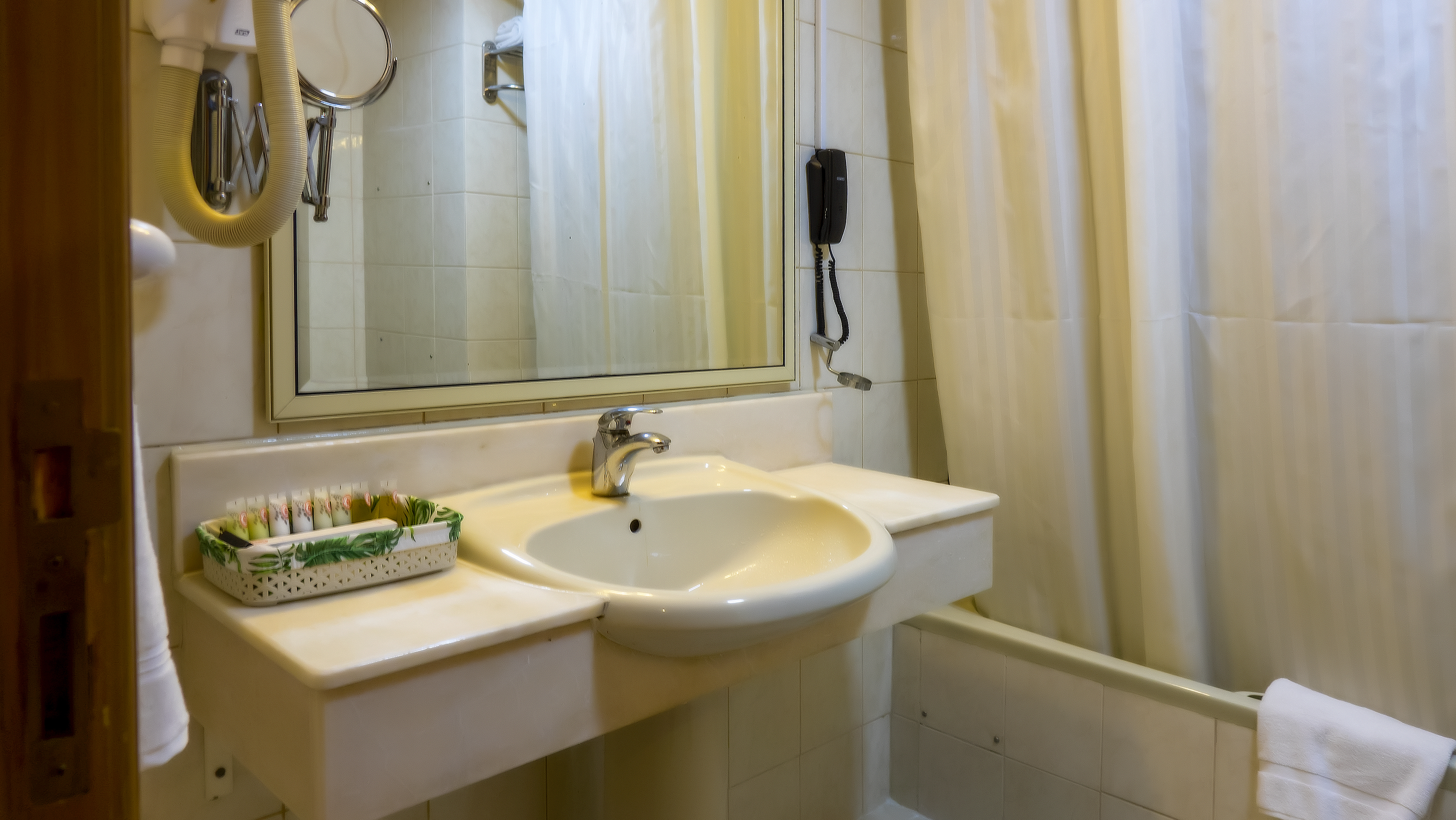 manama tower hotel