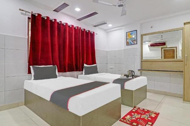 hotel royal suites and rooms near aig hospital gachibowli