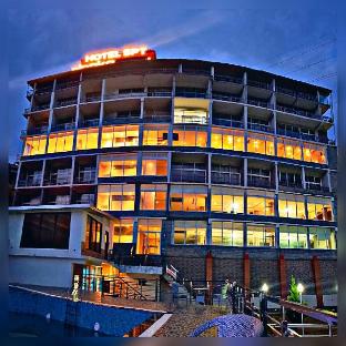 spt clarks inn suite mandi