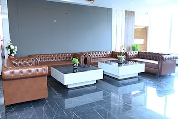 spt clarks inn suite mandi
