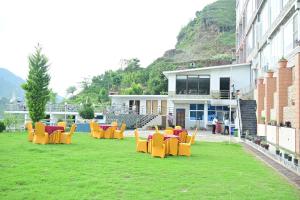 spt clarks inn suite mandi