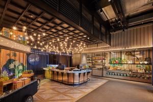 eastin grand hotel phayathai